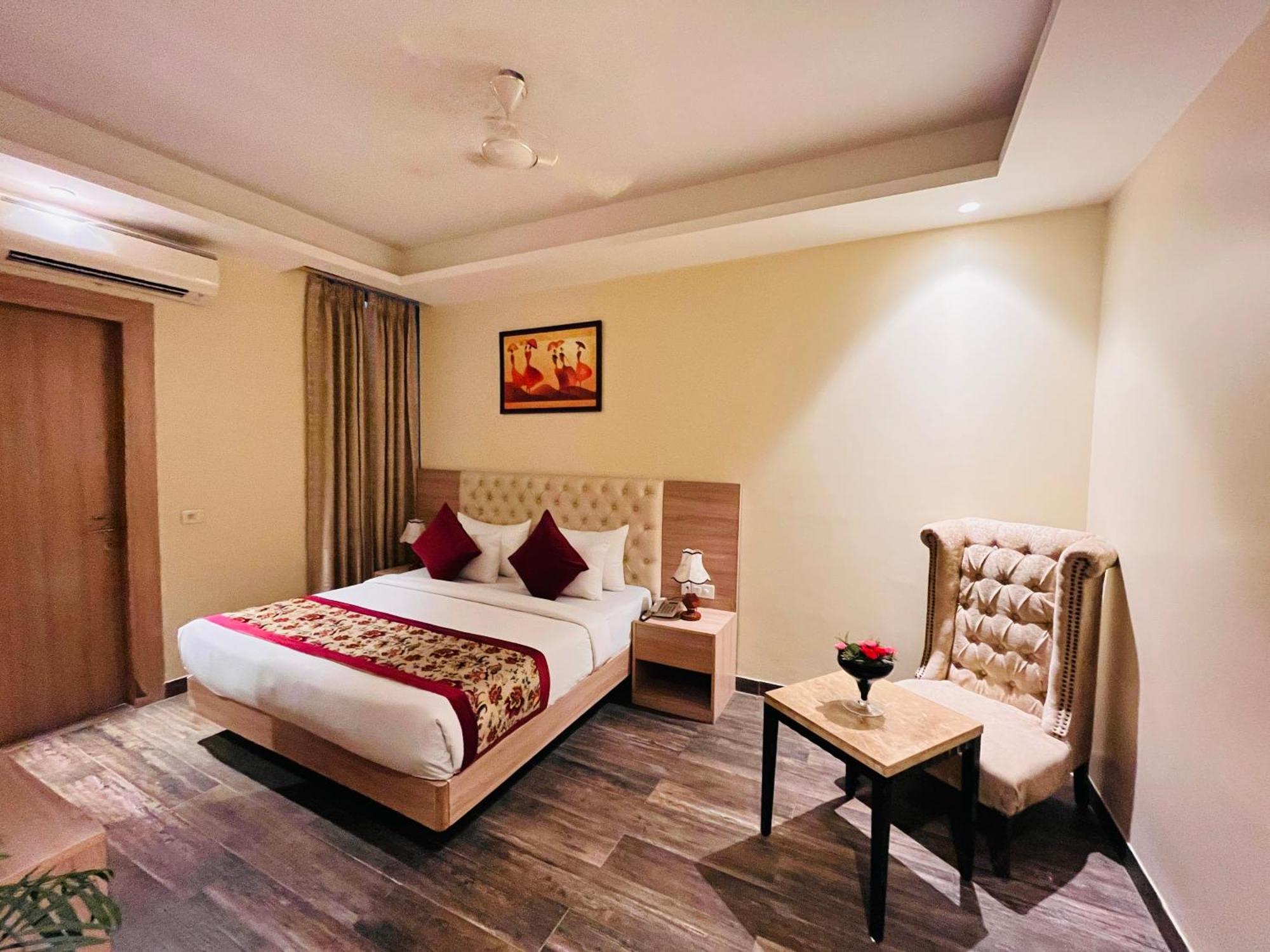 Hotel Banz Near Indira Gandhi Airport Delhi New Delhi Exterior photo