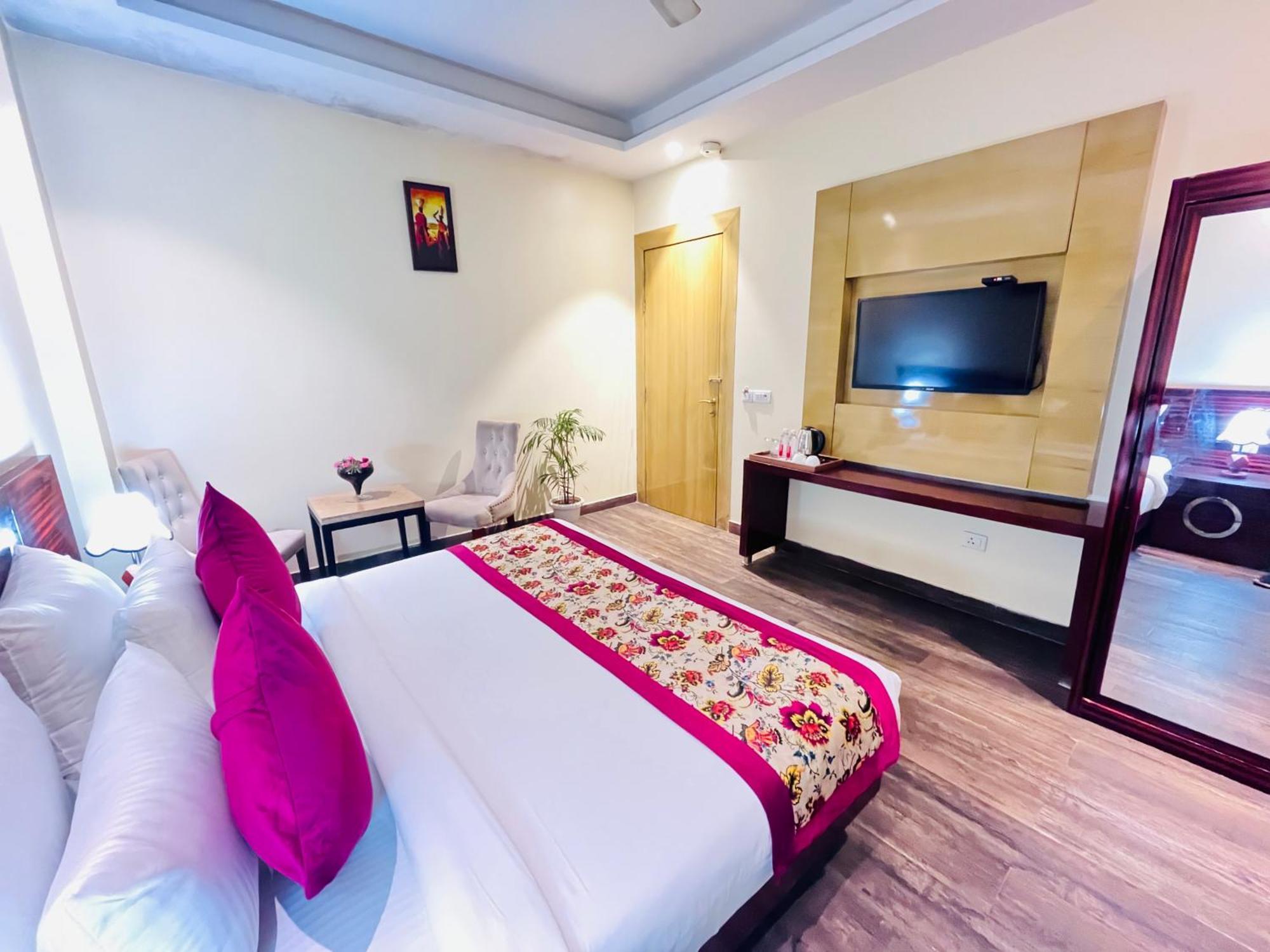 Hotel Banz Near Indira Gandhi Airport Delhi New Delhi Exterior photo